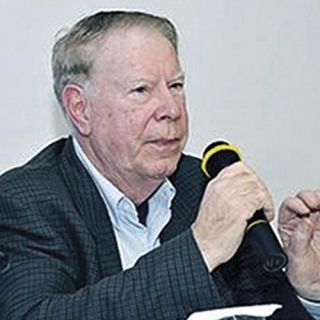 JOSÉ ROBERTO TEIXEIRA LEITE.