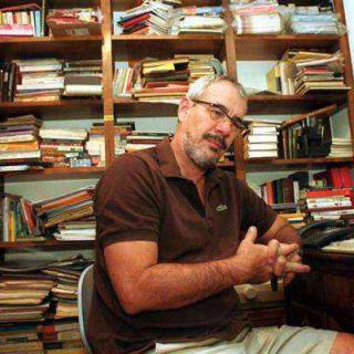 LOURENÇO CAZARRÉ.